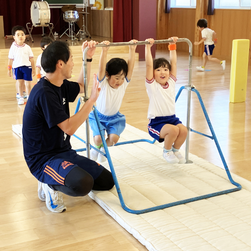 体育クラブ